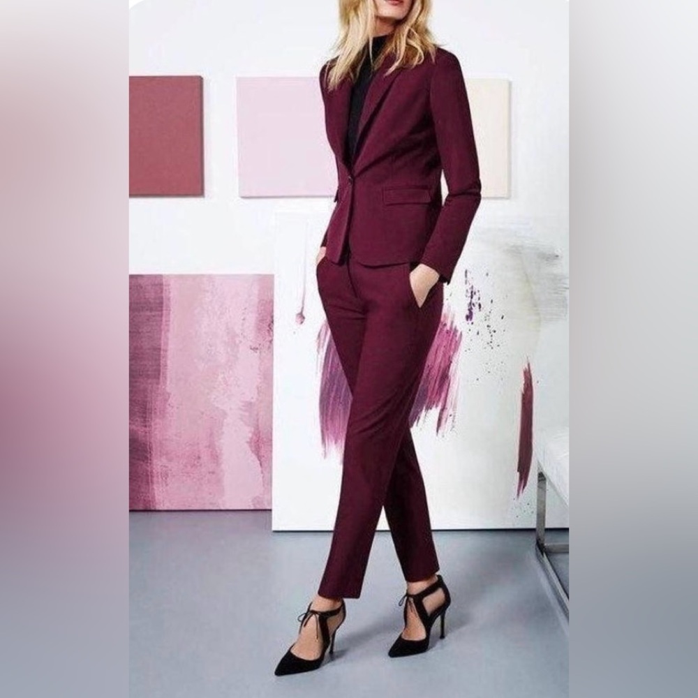 Theory Louise Urban cropped slacks Dark Merlot - Picture 2 of 8